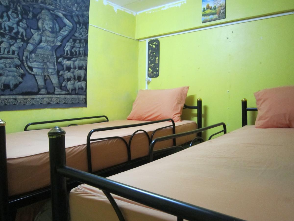 Lucky Homestay Hatrin Kültér fotó